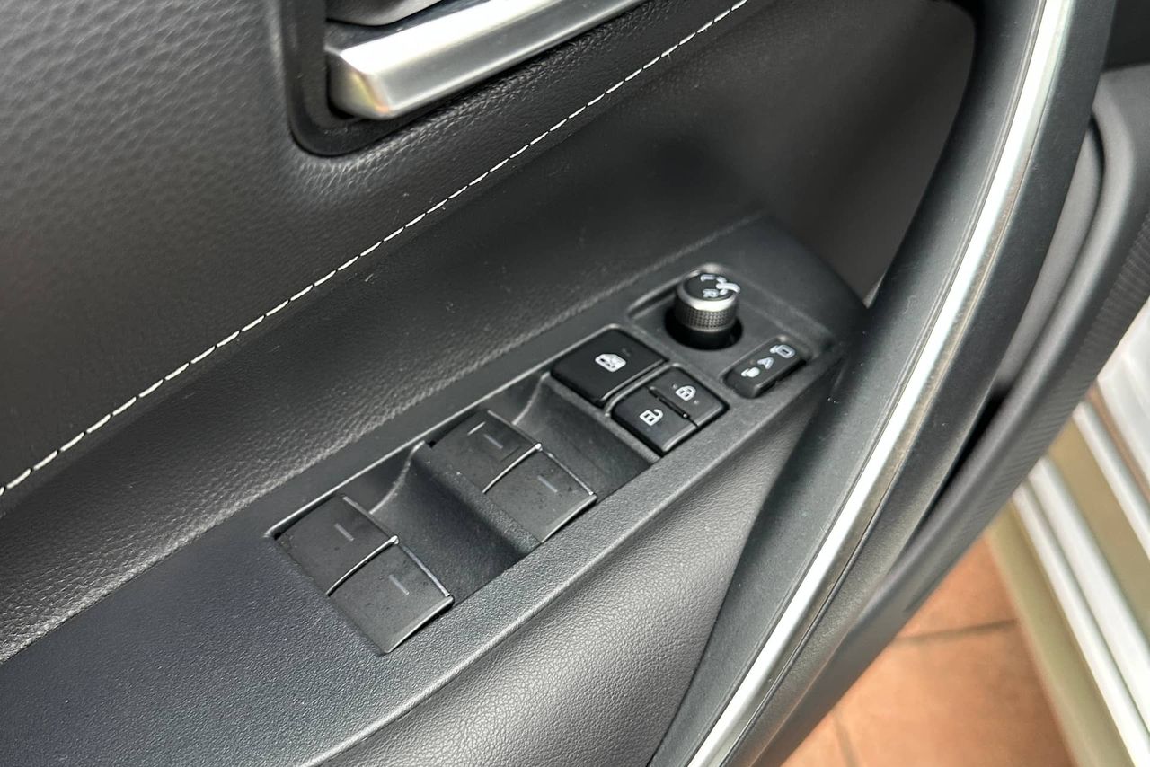 Toyota Yaris - Image 15